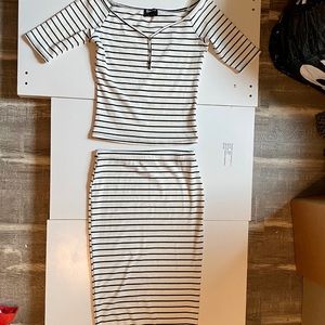 Popular 21 Two-Piece Shirt and Skirt Set *NWOT